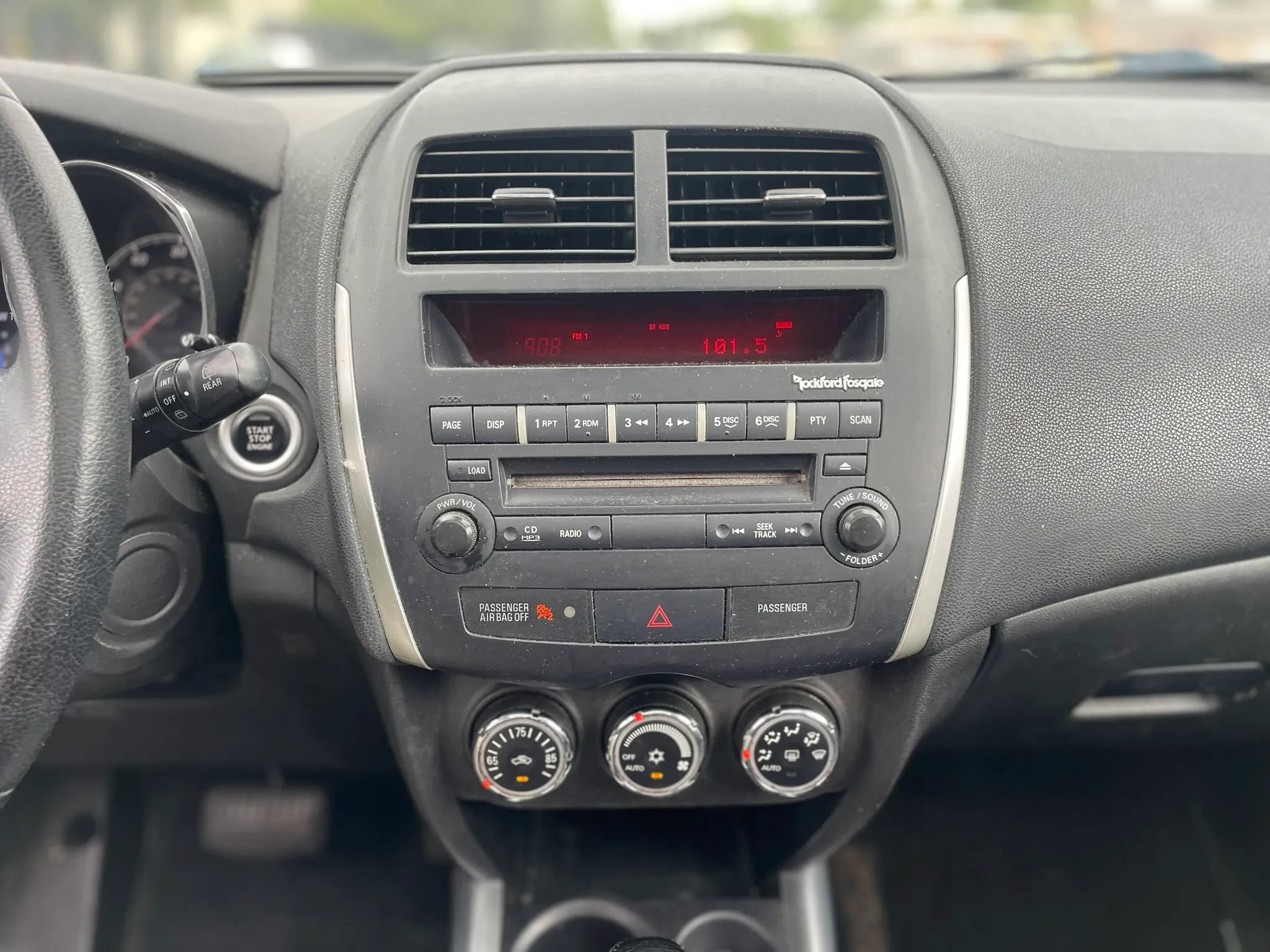 Used 2012 Mitsubishi Outlander Sport SE FWD image 19