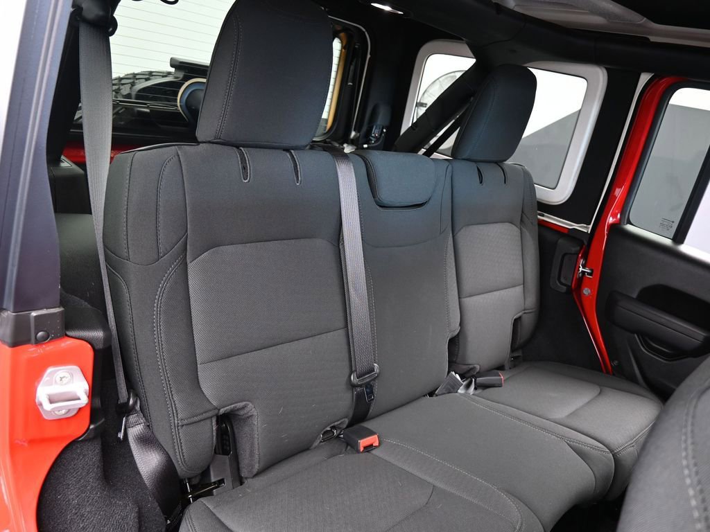 Used 2022 Jeep Wrangler Unlimited Sport image 44