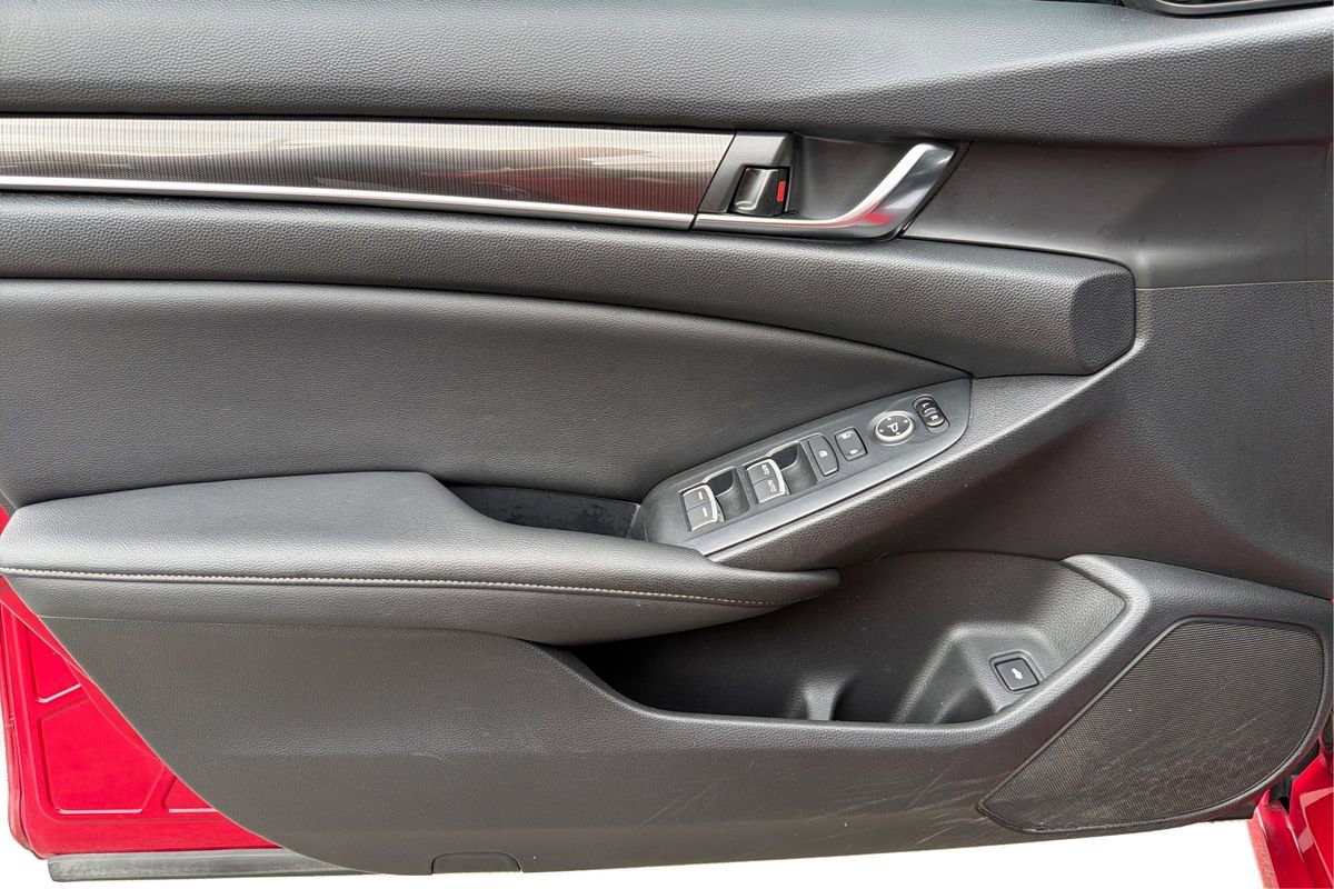 Used 2019 Honda Accord Sport image 19