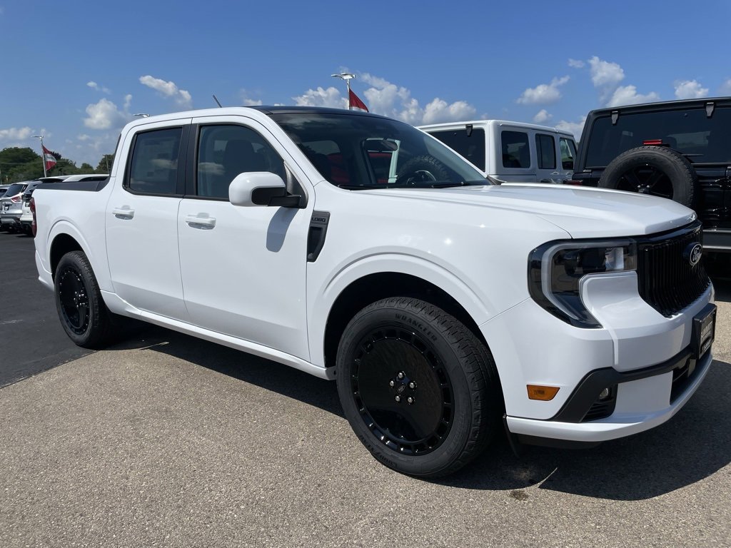 New 2025 Ford Maverick Lobo image 2