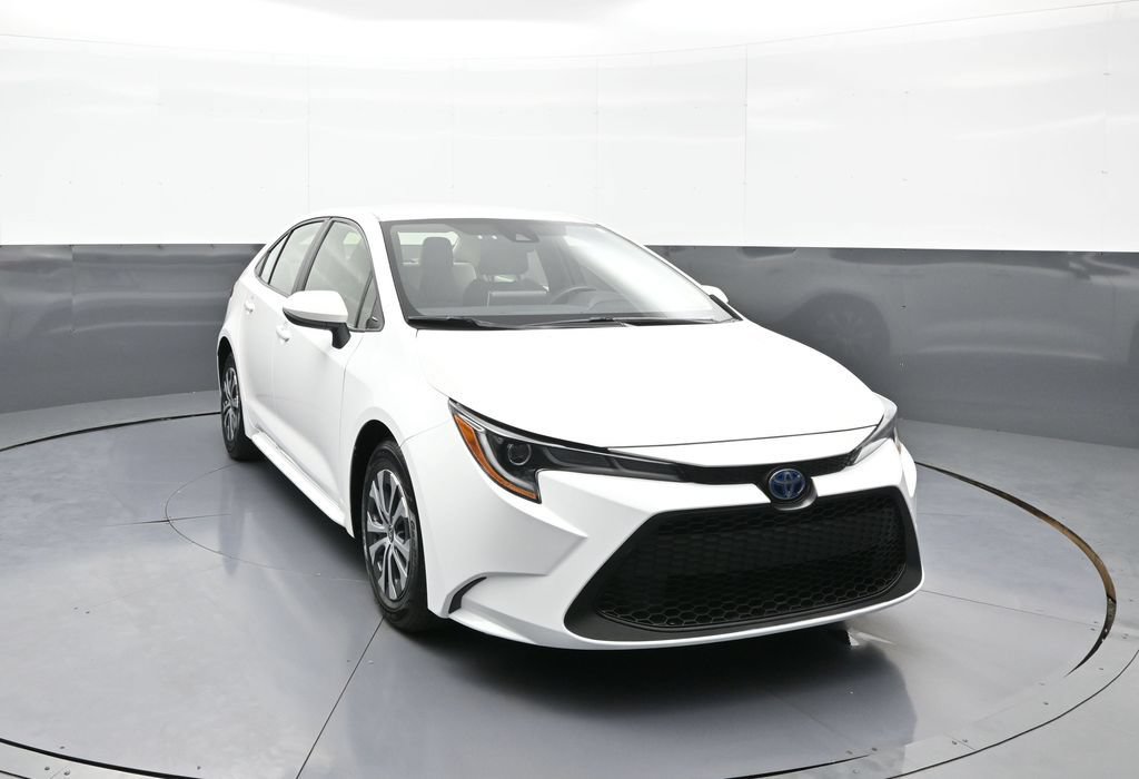 Certified 2020 Toyota Corolla LE FWD image 3