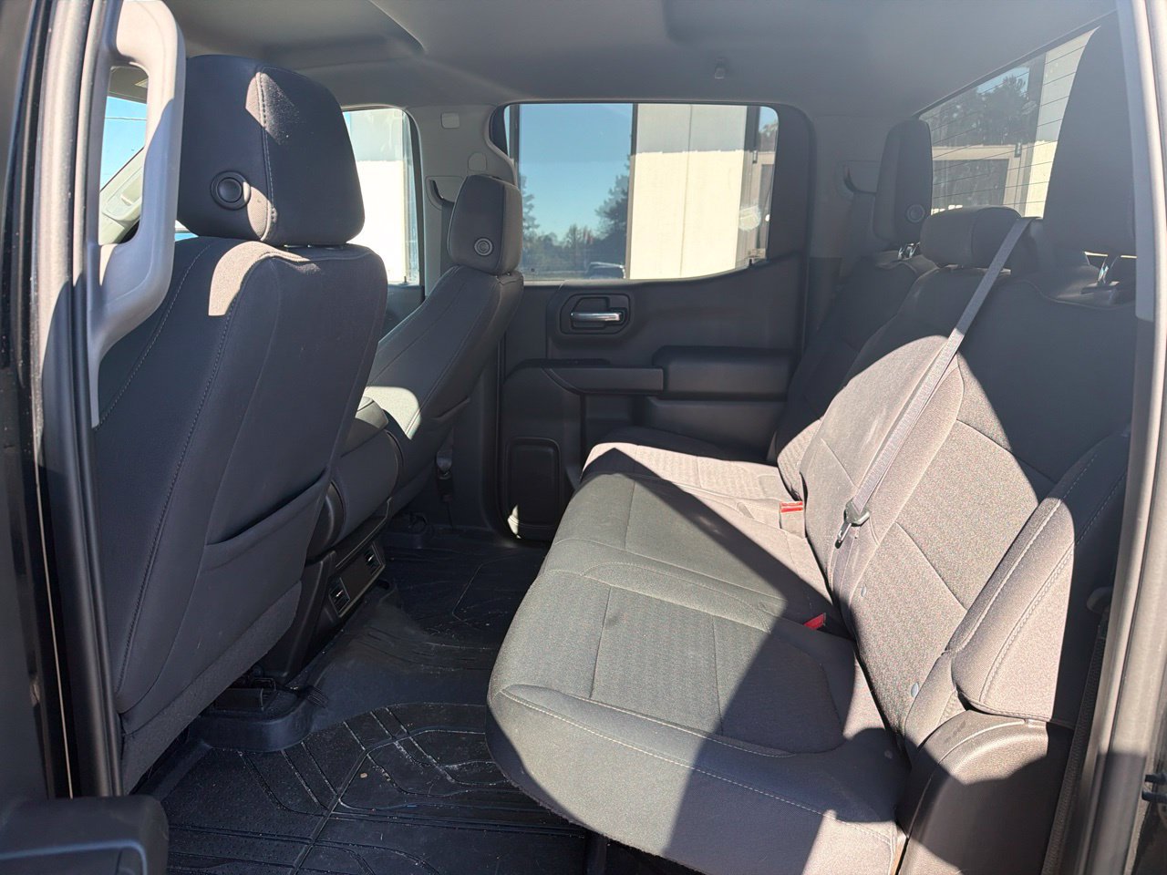Used 2022 Chevrolet Silverado 1500 Custom AWD/4WD image 4