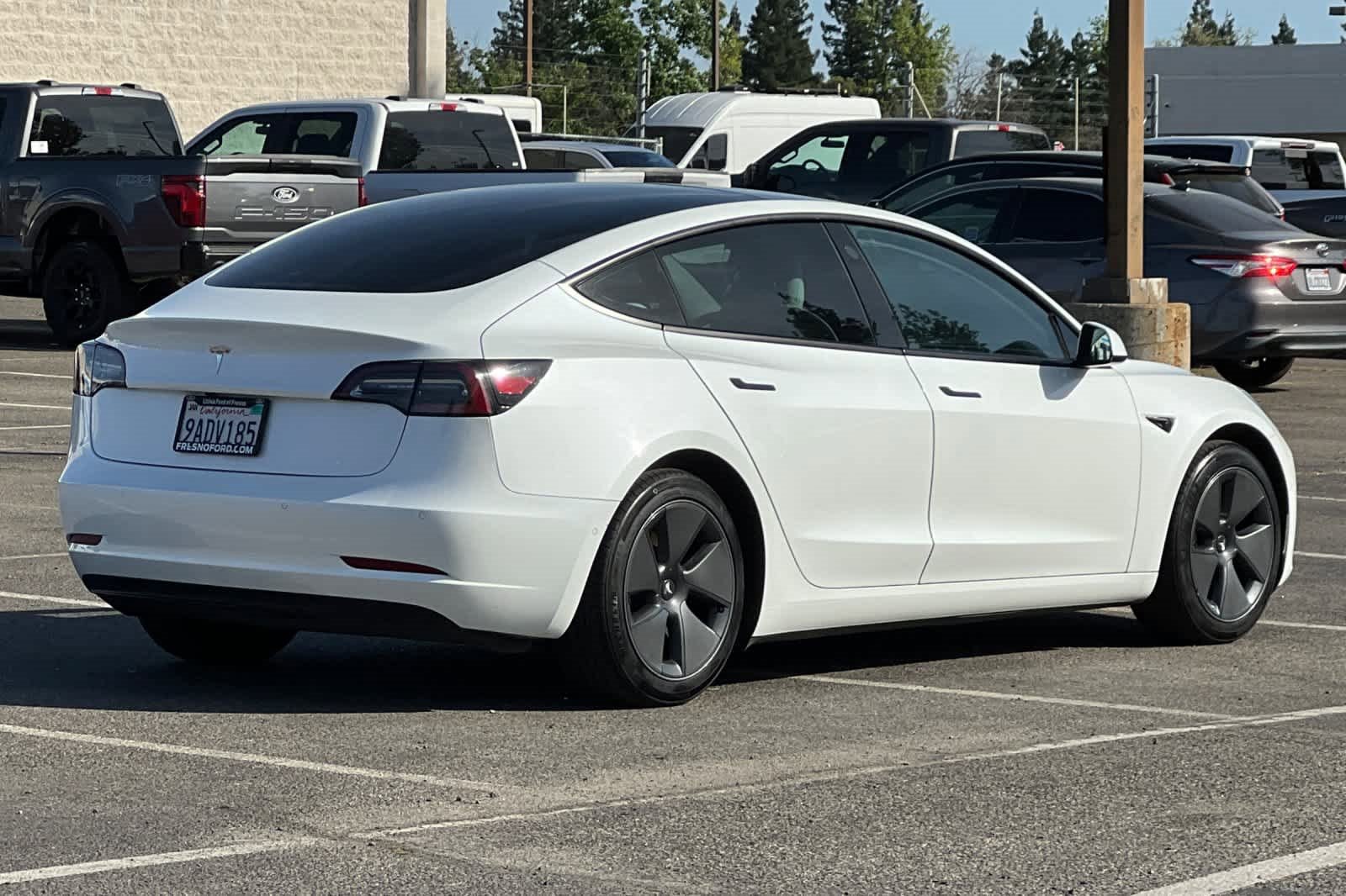 Used 2022 Tesla Model 3 image 2