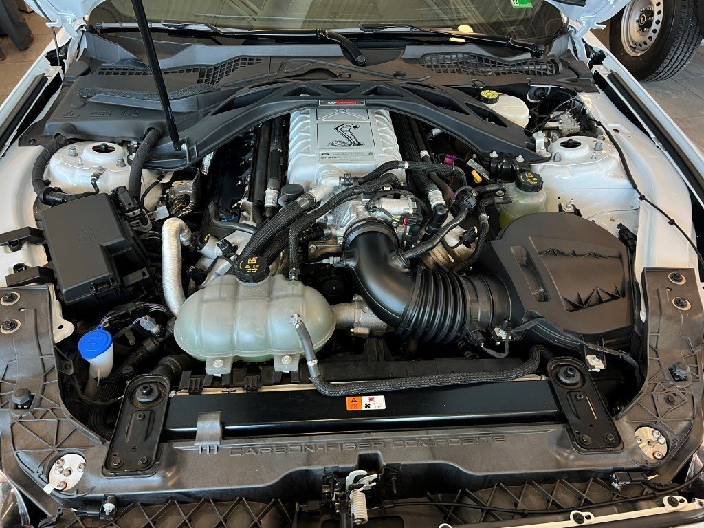 Used 2022 Ford Mustang Shelby GT500 w/ Carbon Fiber Track Pack image 36