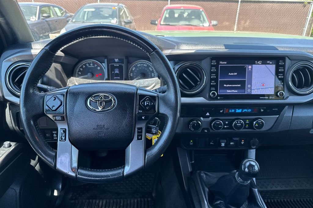 Used 2021 Toyota Tacoma TRD Off-Road w/ TRD Premium Off Road Package AWD/4WD image 14