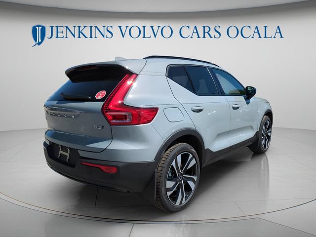 New 2026 Volvo XC40 B5 Ultra AWD/4WD image 3