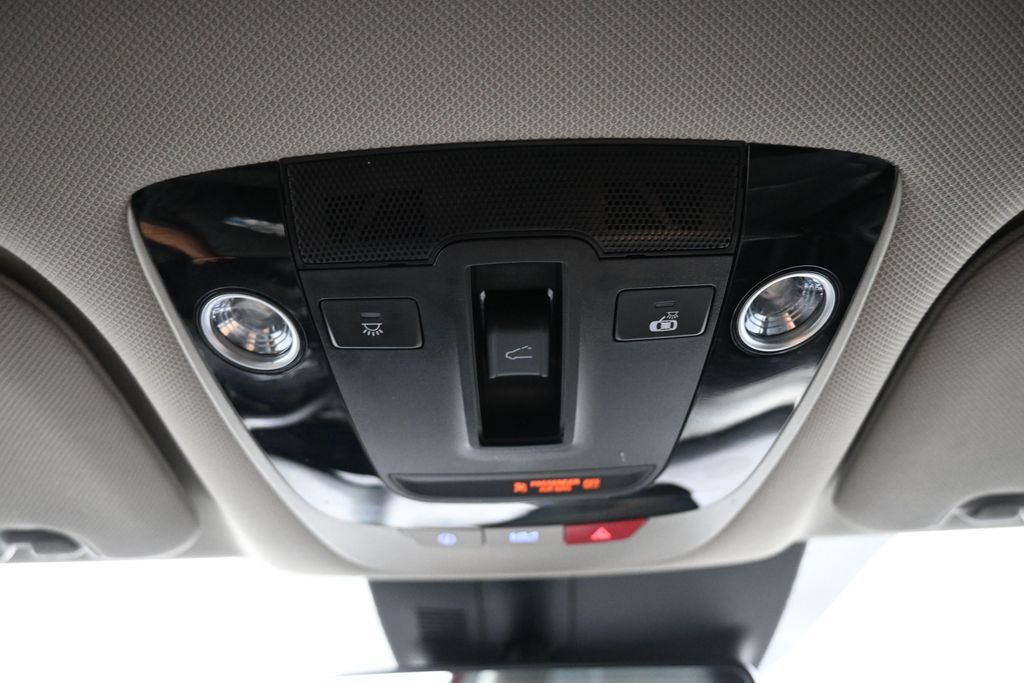 Certified 2023 Kia Sorento SX AWD/4WD image 17