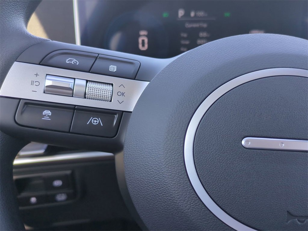 New 2026 Hyundai Tucson Blue SE image 28