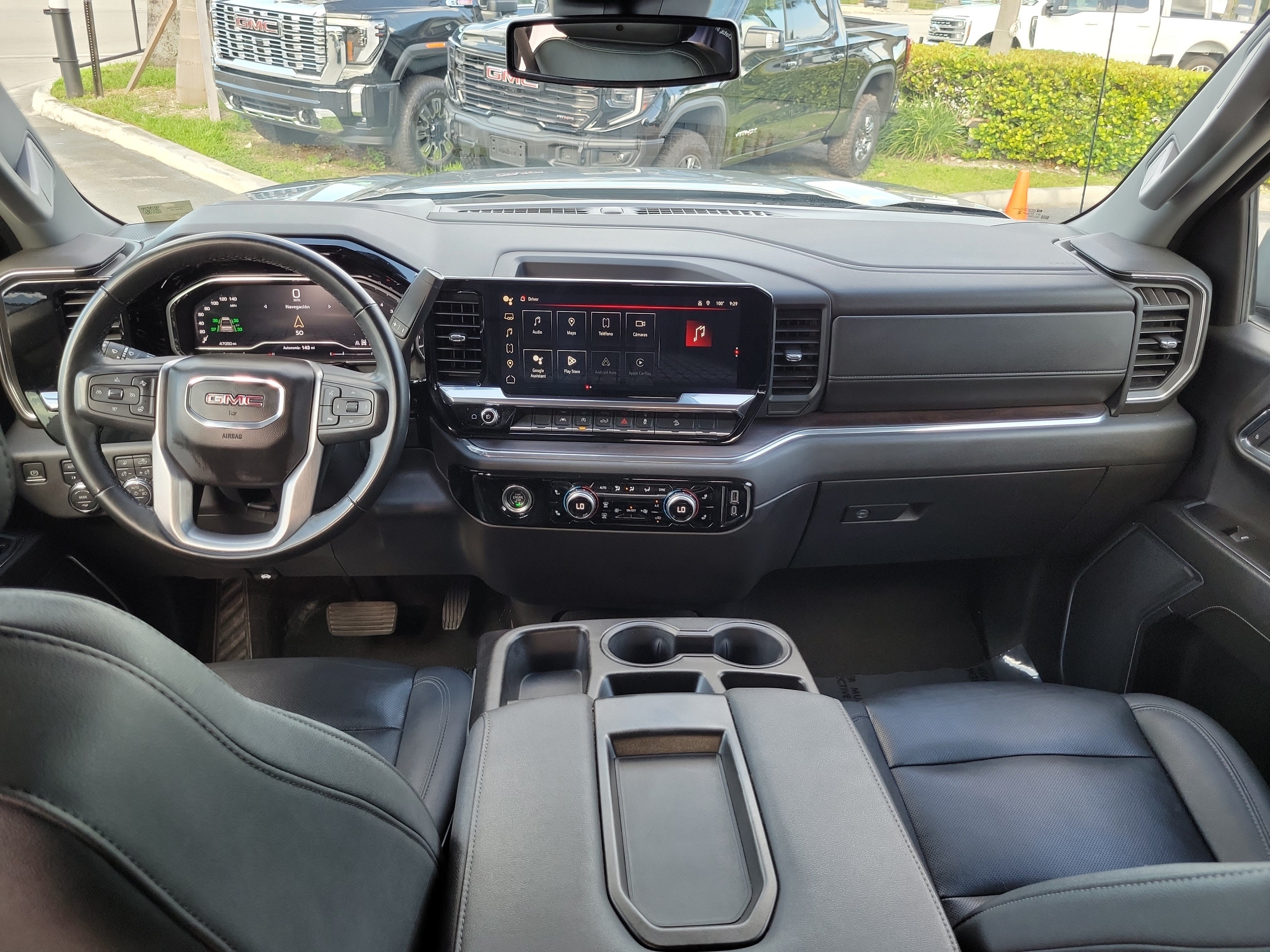 Used 2024 GMC Sierra 1500 SLT AWD/4WD image 17