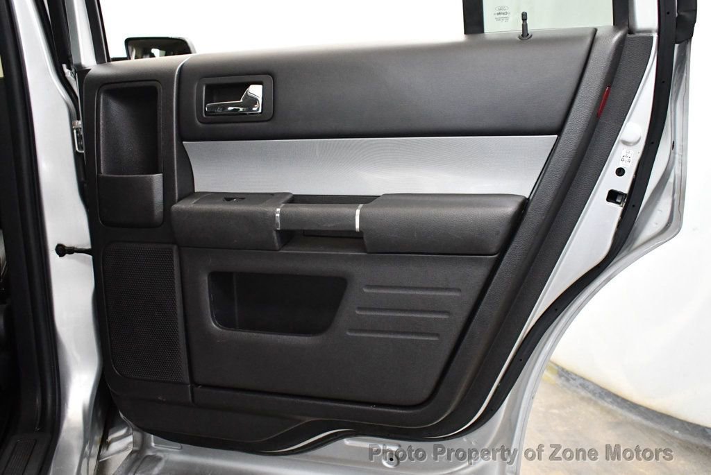 Used 2014 Ford Flex Limited w/ Equipment Group 302A AWD/4WD image 19