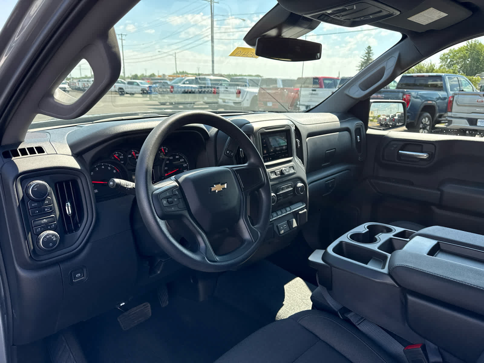 Certified 2025 Chevrolet Silverado 1500 Custom AWD/4WD image 13