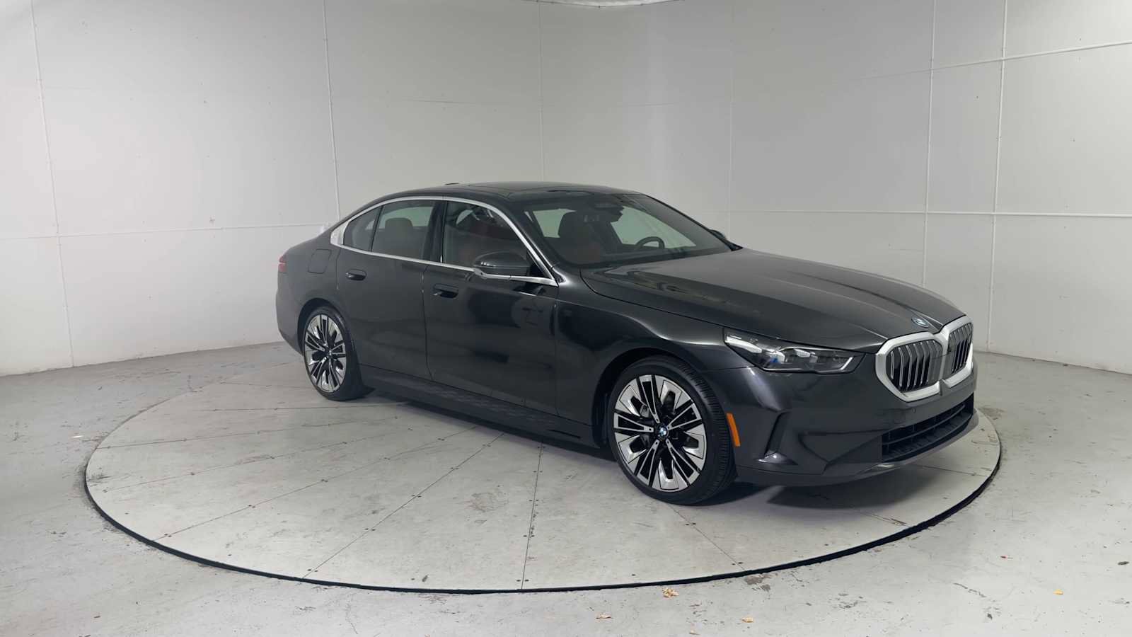 Certified 2026 BMW i5 eDrive40 image 8