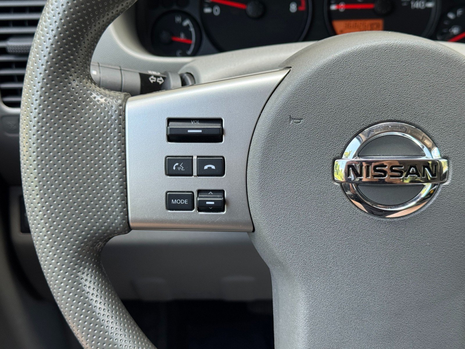 Used 2020 Nissan Frontier SV w/ Midnight Edition Floor Mats RWD image 19
