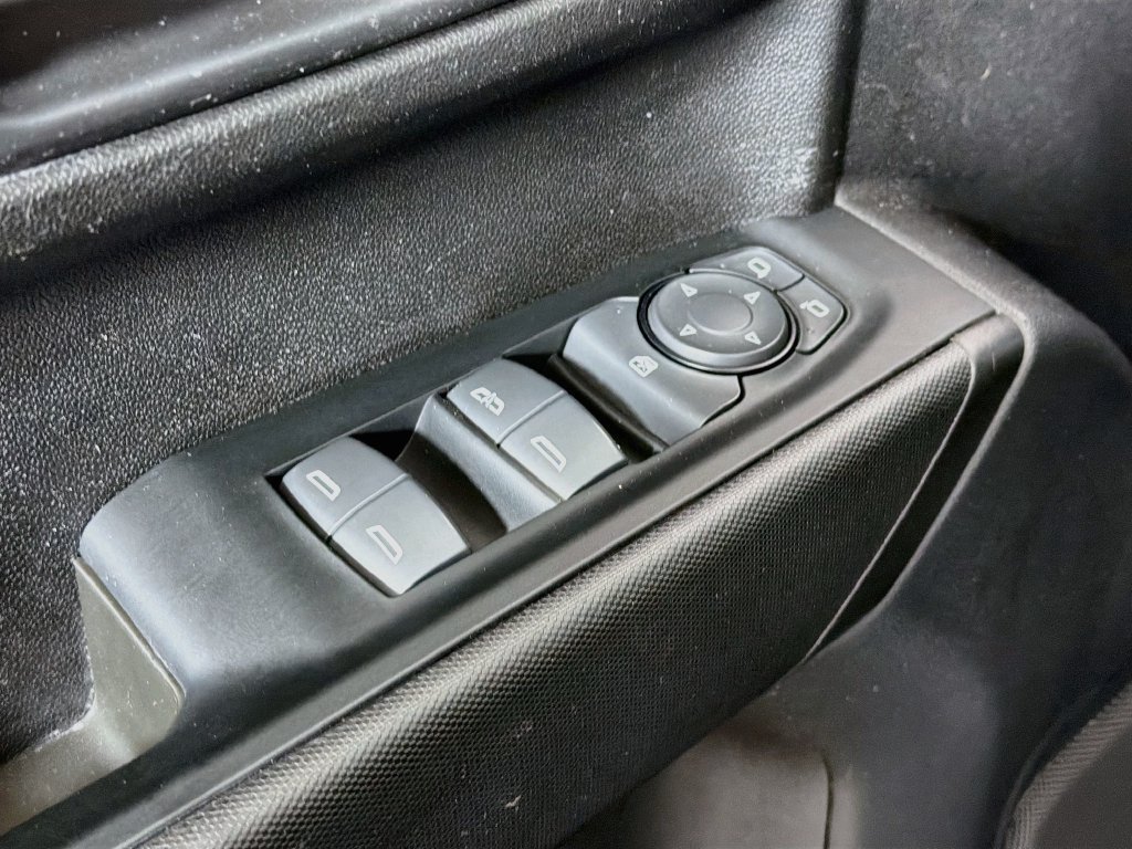 Used 2023 GMC Sierra 1500 Pro w/ Graphite Edition AWD/4WD image 18