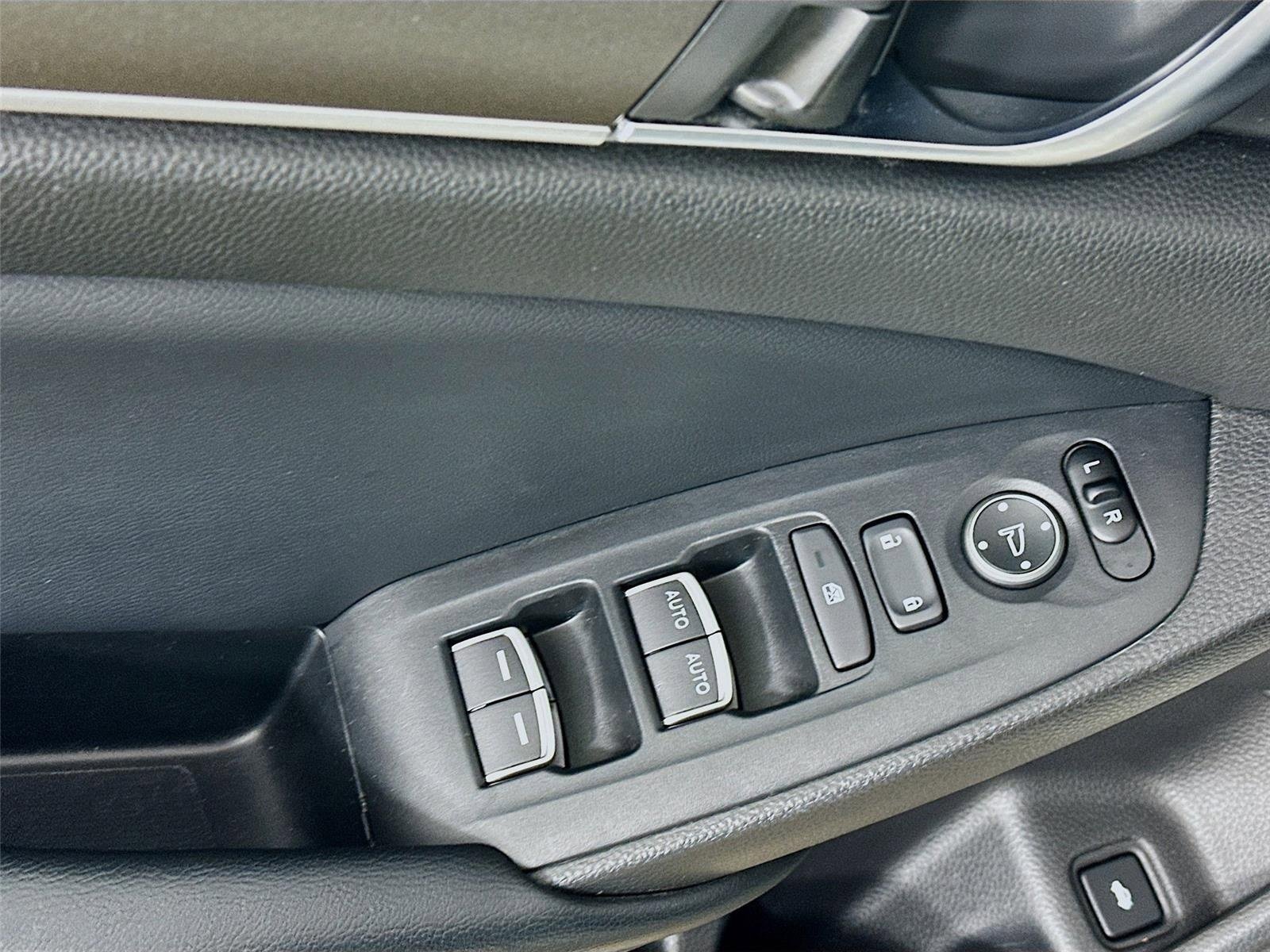 Used 2018 Honda Accord LX image 22