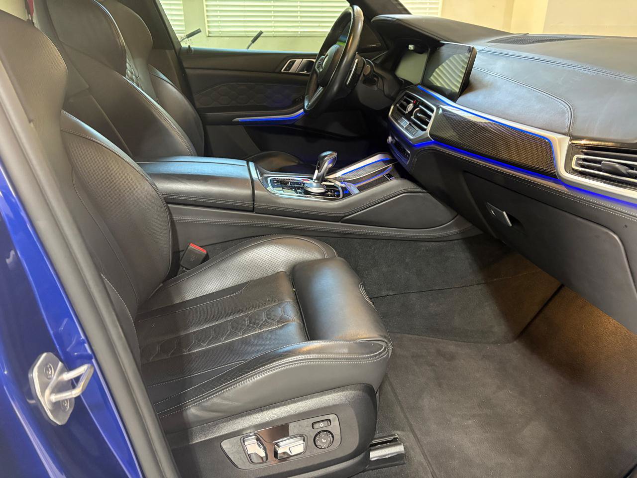 Used 2022 BMW X5 M Competition w/ Competition Package 2 AWD/4WD image 14