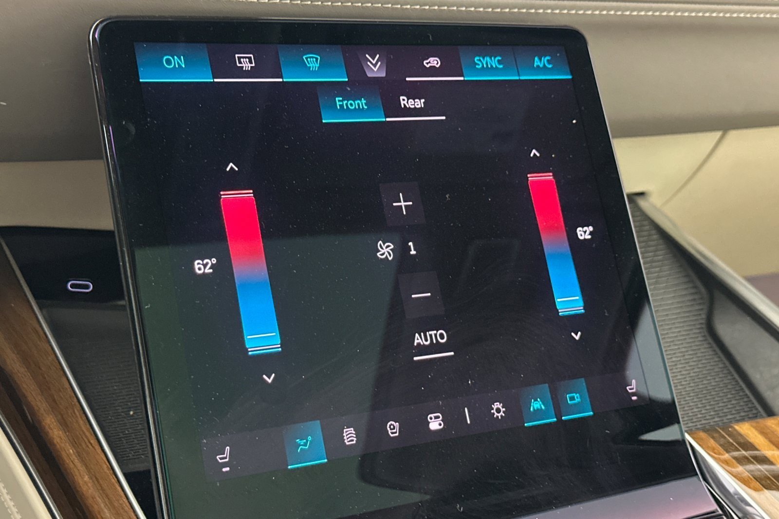 Used 2025 Cadillac Escalade Sport Platinum image 21