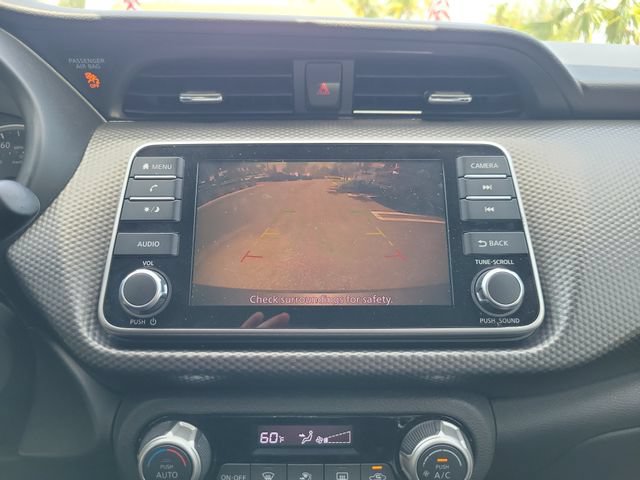 Used 2018 Nissan Kicks SV FWD image 24