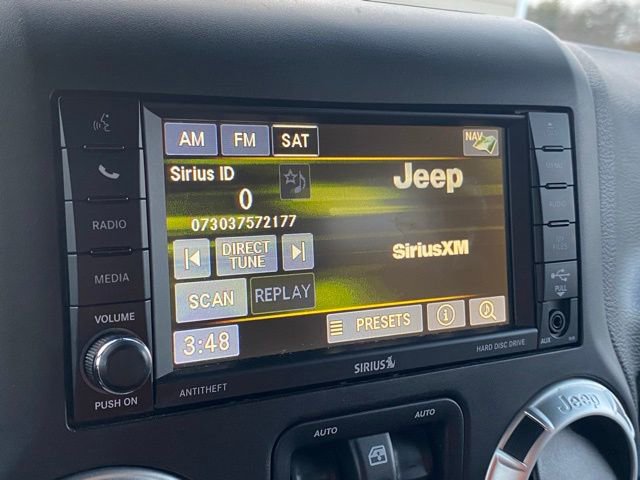 Used 2016 Jeep Wrangler Unlimited Rubicon w/ Dual Top Group image 29