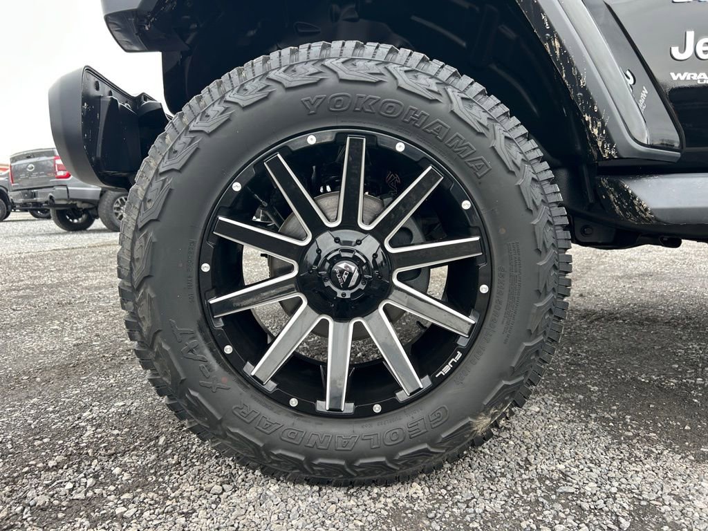 Used 2020 Jeep Wrangler Unlimited Sahara w/ Uconnect 4C Nav & Sound Group image 12