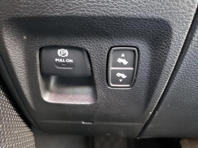 Used 2025 RAM 1500 Big Horn AWD/4WD image 32