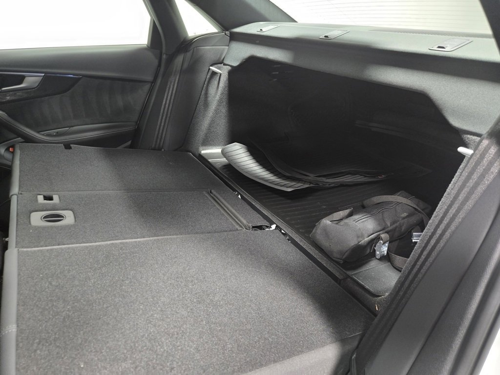 Used 2023 Audi S4 Premium Plus w/ Premium Plus Package image 40