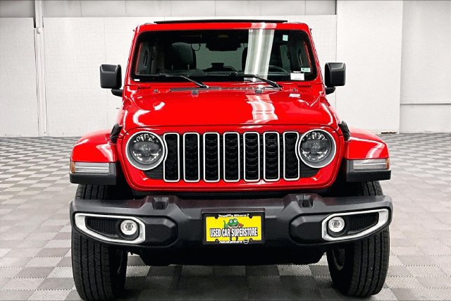 Used 2026 Jeep Wrangler Unlimited Sahara AWD/4WD image 4