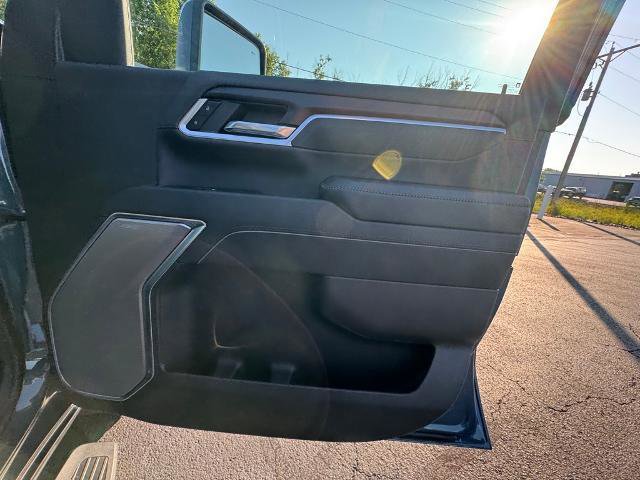New 2025 GMC Sierra 2500 Denali w/ Denali Reserve Package image 26