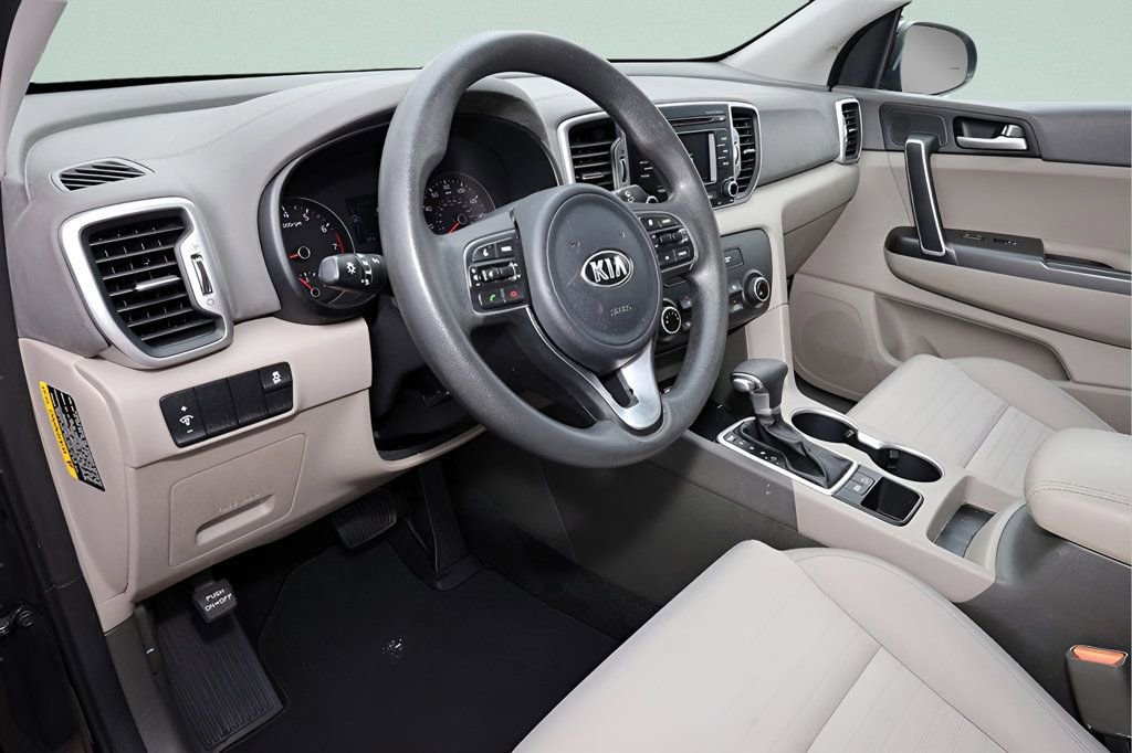 Used 2018 Kia Sportage LX image 19