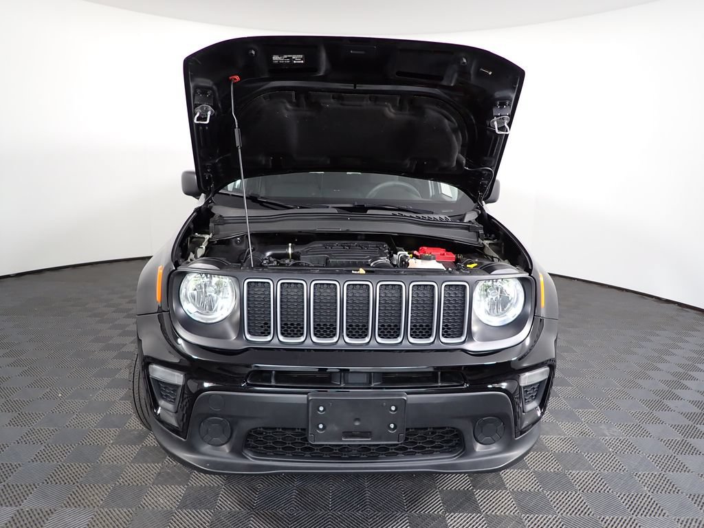 Used 2023 Jeep Renegade Latitude AWD/4WD image 40