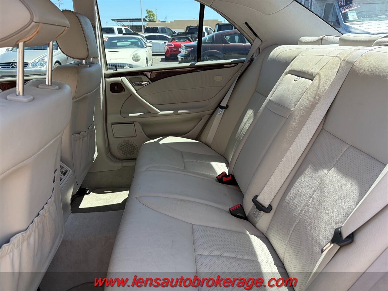 Used 2000 Mercedes-Benz E 320 Sedan image 13