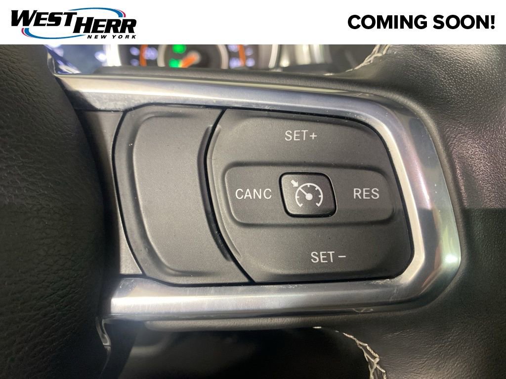 Used 2022 Jeep Wrangler Unlimited Sahara w/ Cold Weather Group image 11