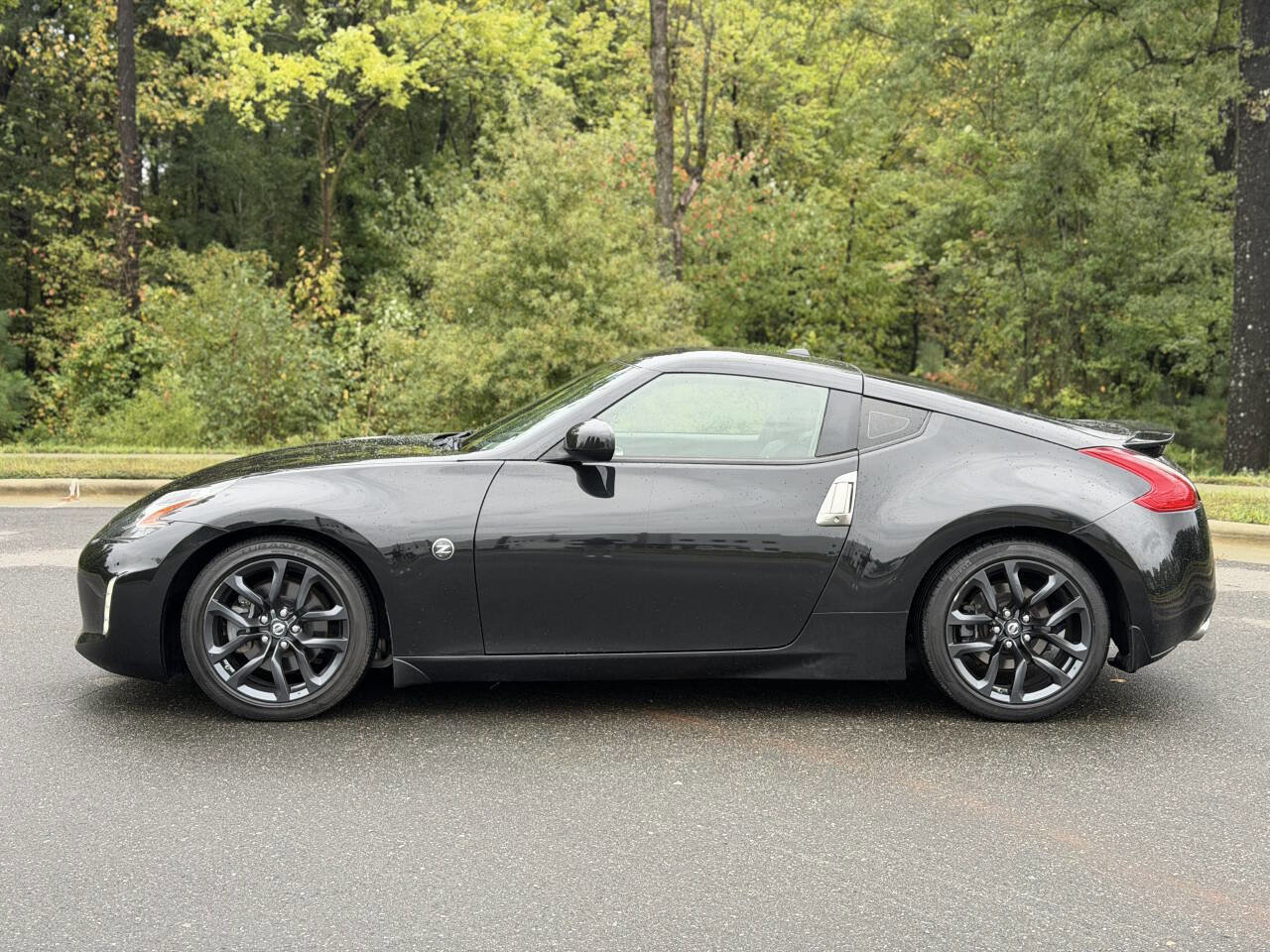 Used 2018 Nissan 370Z Touring image 4