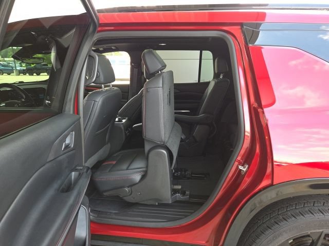Used 2026 Chevrolet Traverse RS AWD/4WD image 48