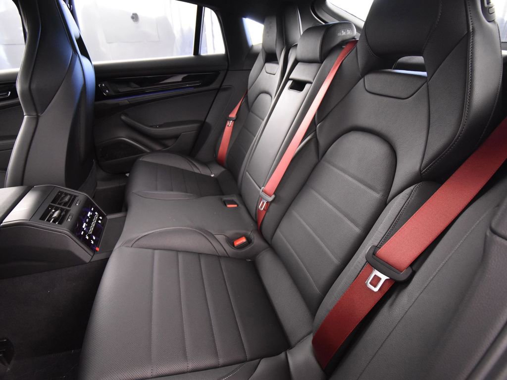 New 2025 Porsche Panamera 4 image 16