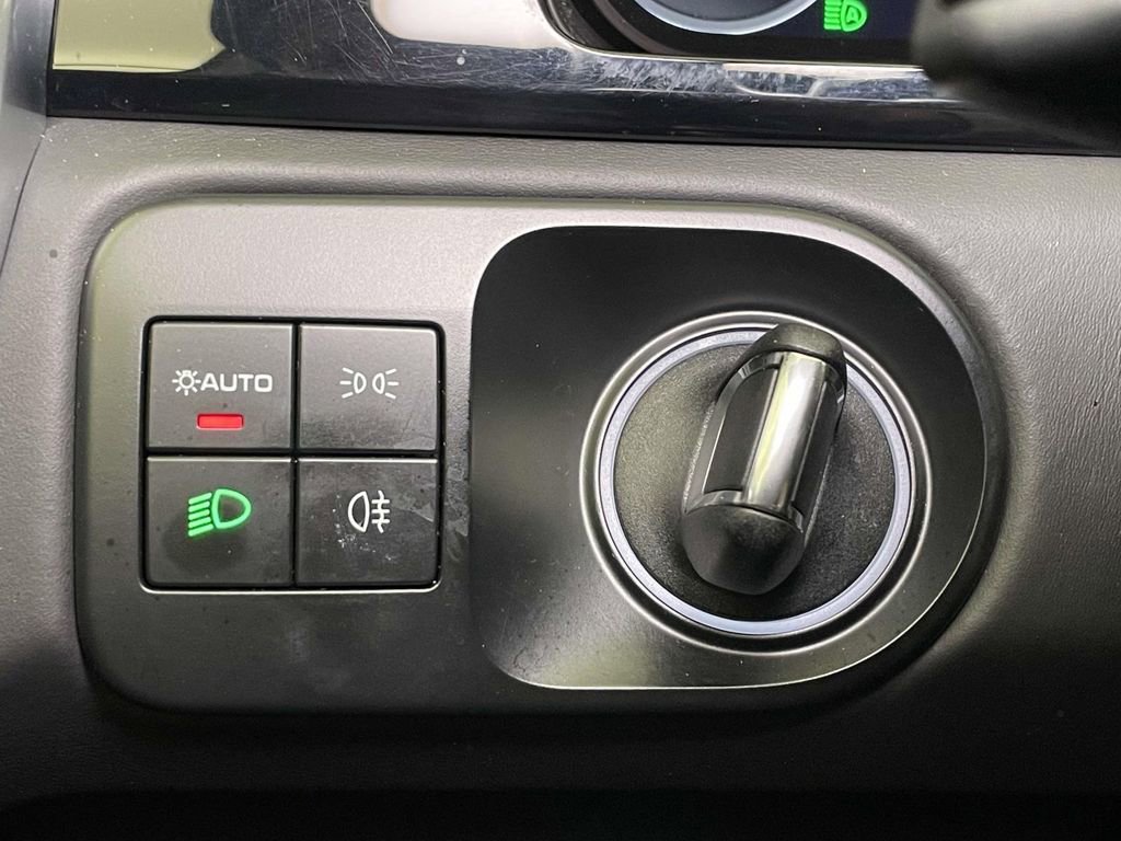 Certified 2023 Porsche Cayenne GTS AWD/4WD image 44