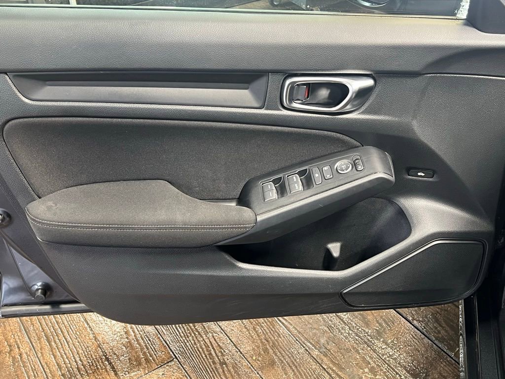 Used 2025 Honda Civic Sport image 9