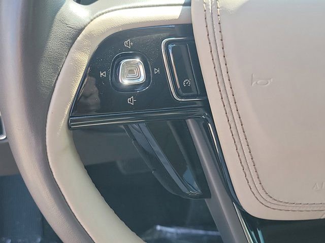 Used 2021 Lincoln Aviator Reserve image 25