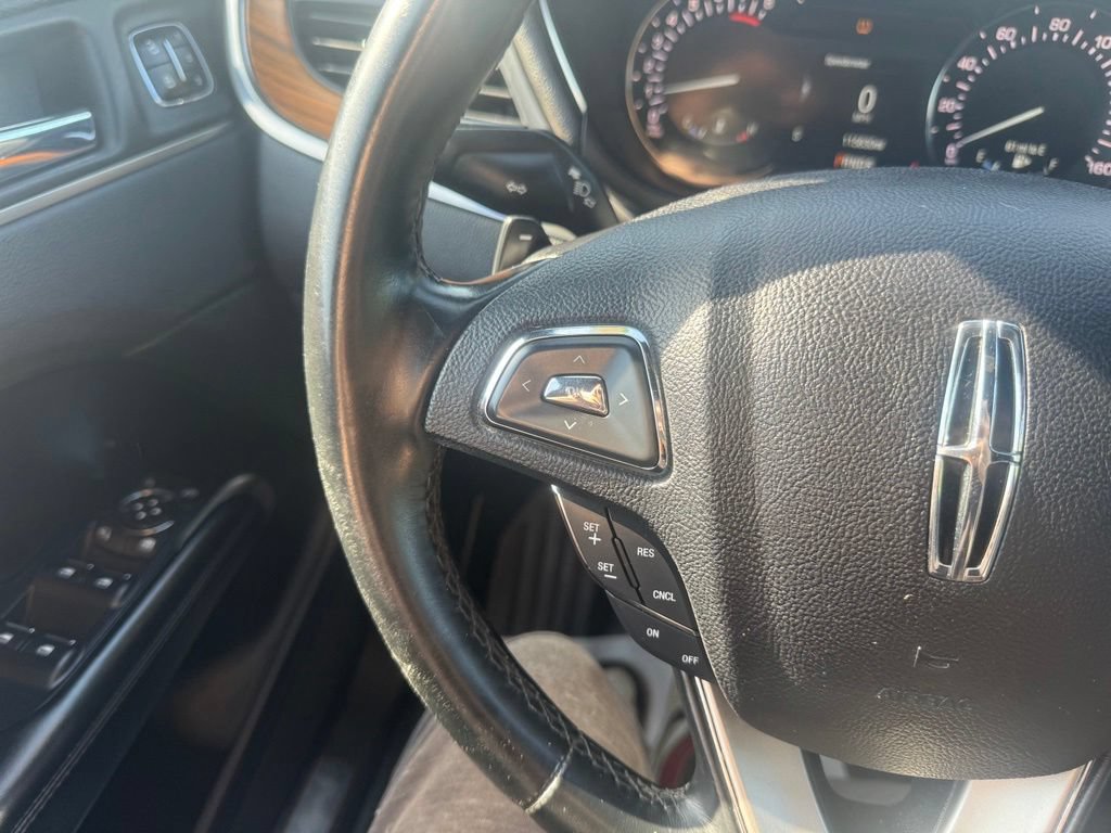 Used 2017 Lincoln MKC Select w/ Select Plus Package AWD/4WD image 19