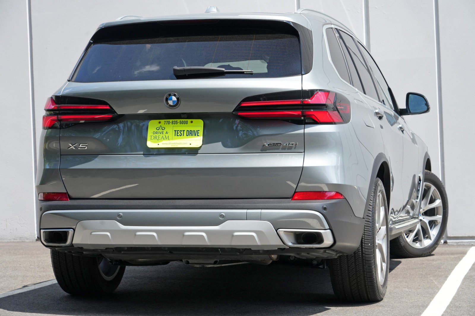 Used 2024 BMW X5 xDrive40i w/ Premium Package AWD/4WD image 5