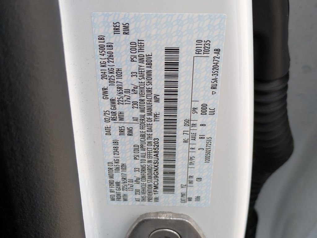 Used 2025 Ford Escape Active AWD/4WD image 32