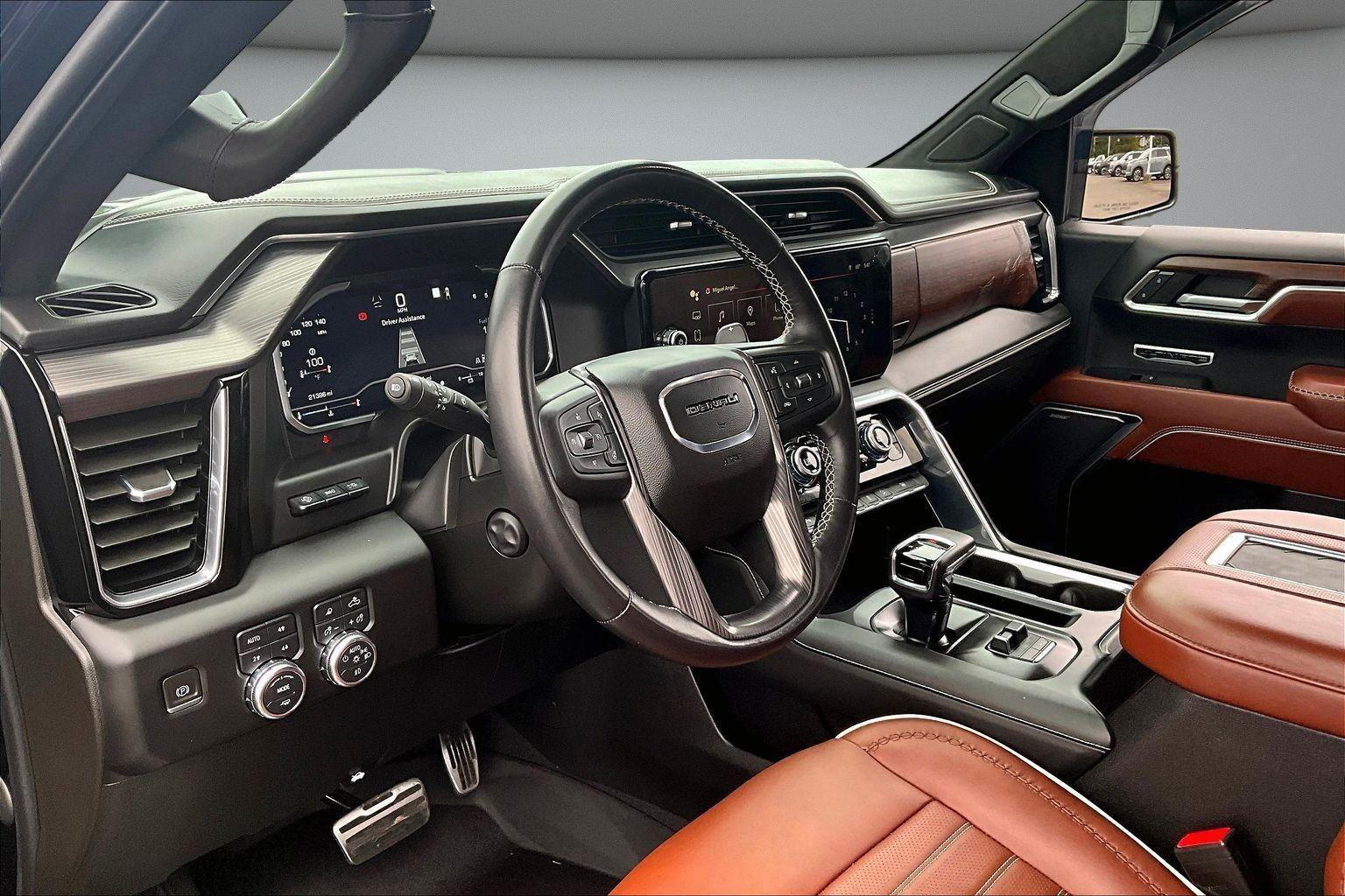 Used 2022 GMC Sierra 1500 Denali Ultimate AWD/4WD image 17