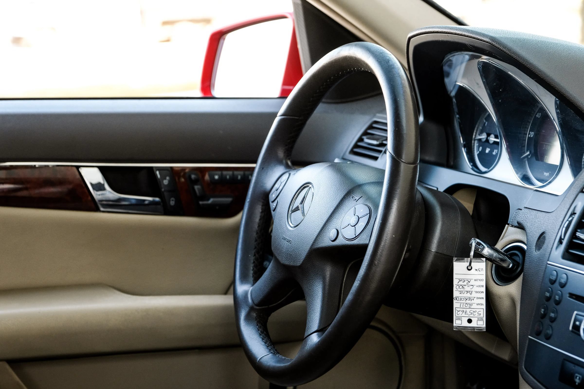Used 2011 Mercedes-Benz C 300 Sedan w/ Premium 1 Pkg image 19