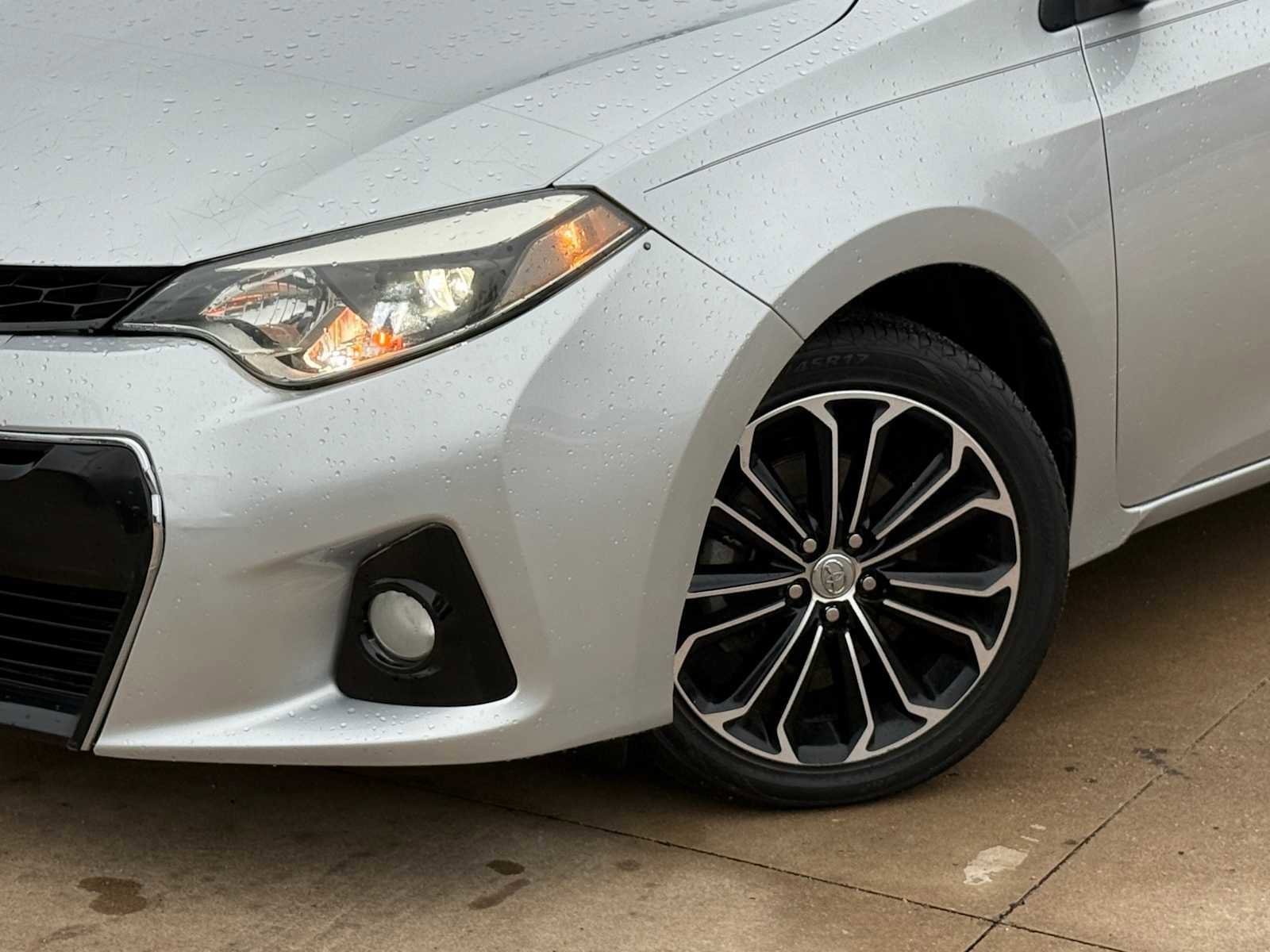 Used 2014 Toyota Corolla S FWD image 3