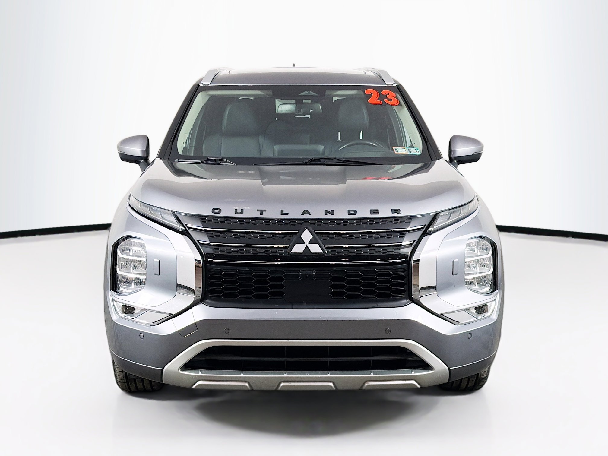 Used 2023 Mitsubishi Outlander SEL image 3