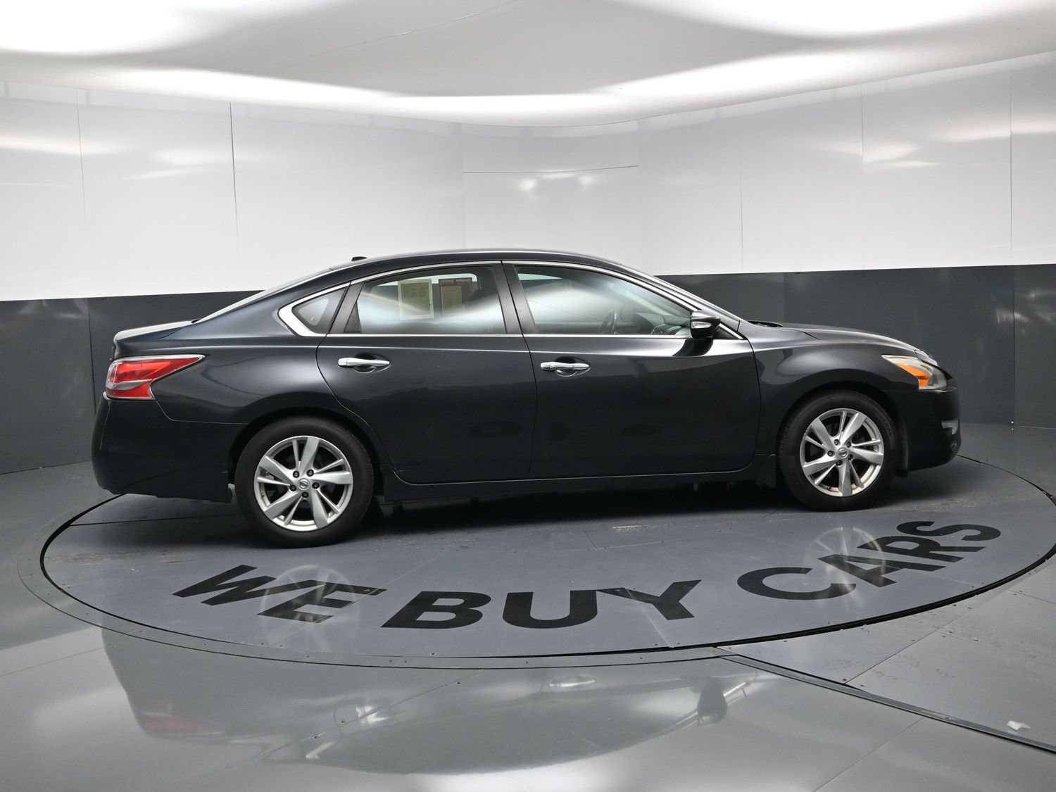 Used 2015 Nissan Altima 2.5 SL FWD image 16