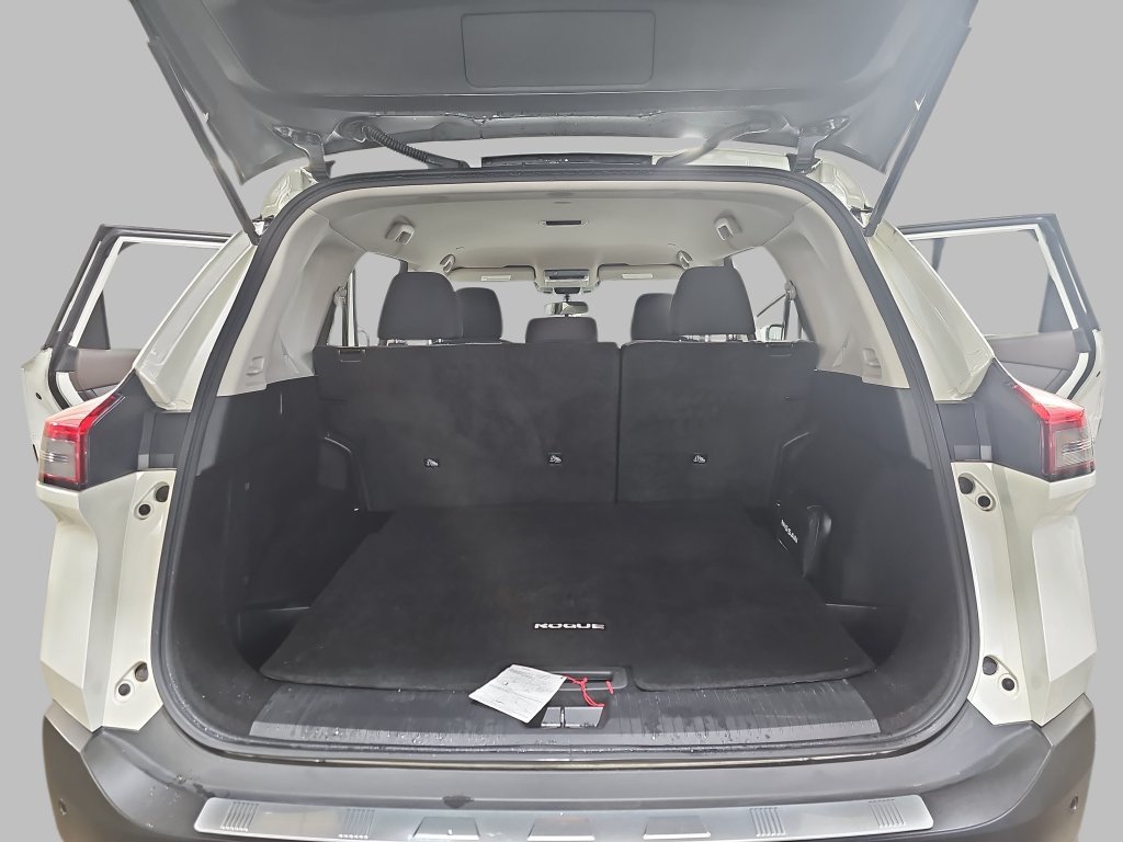Used 2023 Nissan Rogue SV AWD/4WD image 15