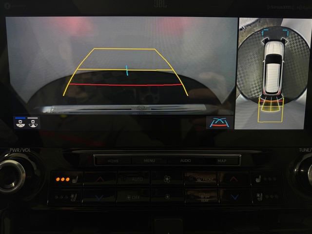 Used 2021 Toyota Highlander Platinum image 28