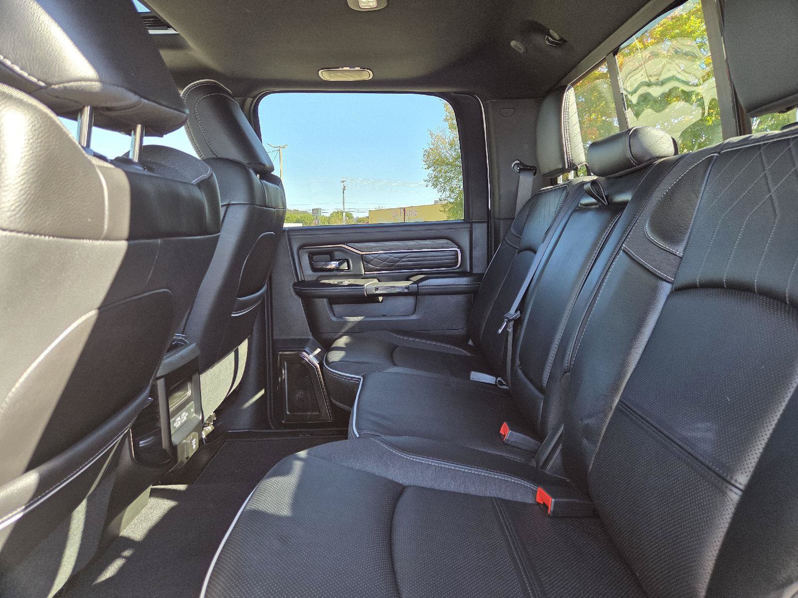 Used 2025 RAM 2500 Limited AWD/4WD image 30