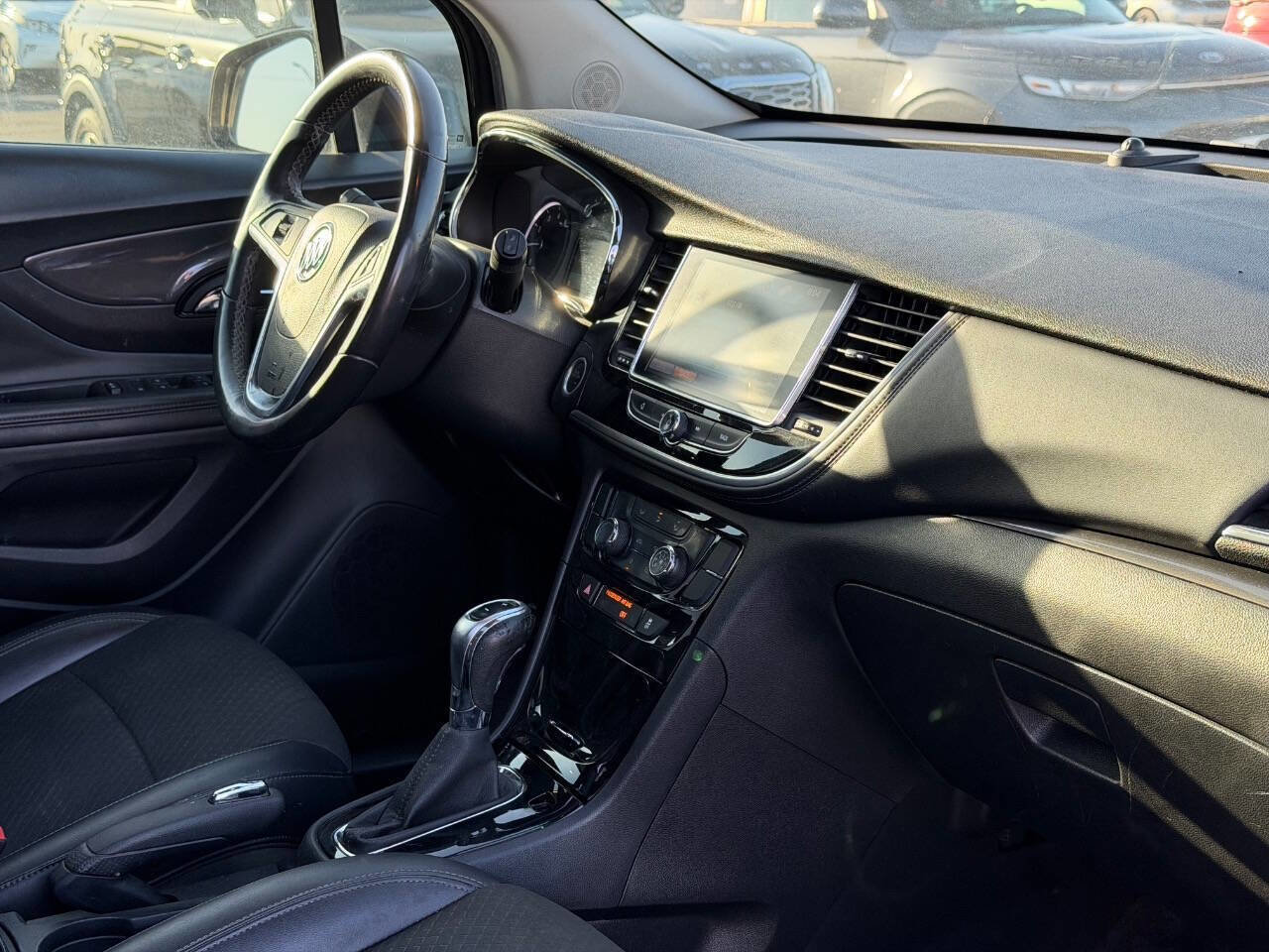 Used 2018 Buick Encore Sport Touring image 24